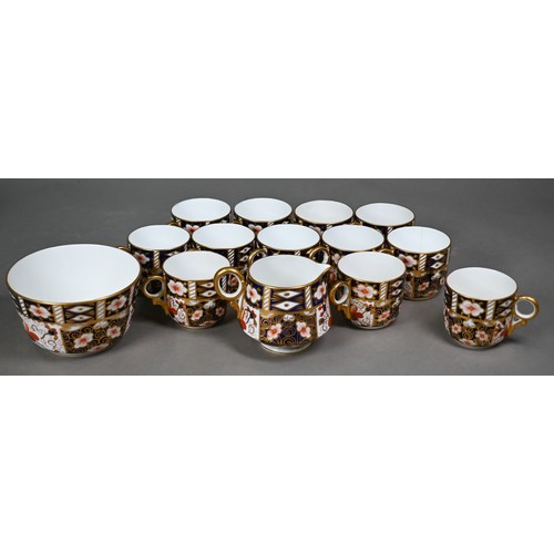 542 - A Royal Crown Derby Imari tea service comprising twelve each cups, saucers and plates, to/w sandwich... 