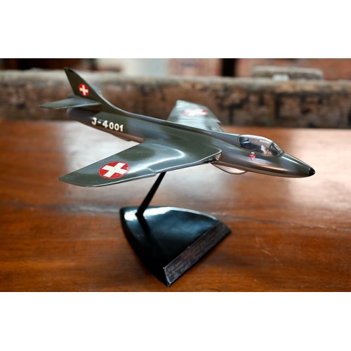 937 - A Hawker presentation model of a Hawker Hunter jet, the stand with dedication plate to Leonard Pugh,... 