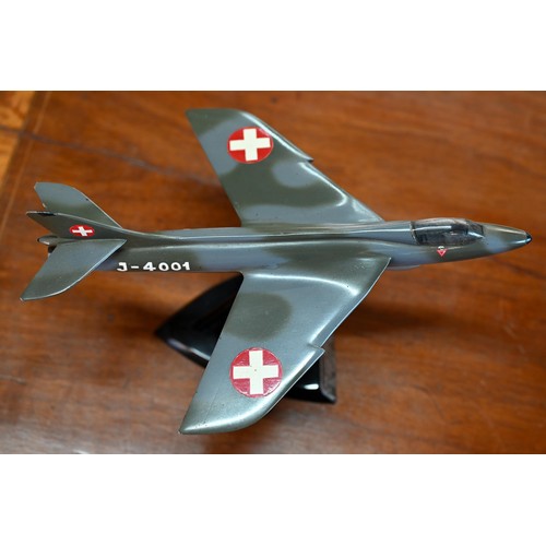 937 - A Hawker presentation model of a Hawker Hunter jet, the stand with dedication plate to Leonard Pugh,... 