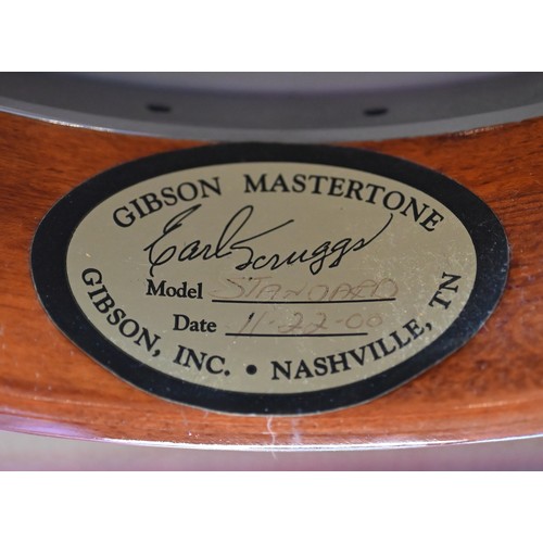 986 - A Gibson Mastertone Earl Scruggs banjo with case, serial no.4017, model standard