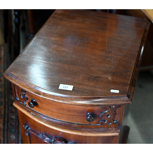 117 - A 19th century mahogany pedestal bedside cabinet, 40 x 54 x 72 cm high