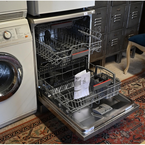 214 - White goods - A Bosch Serie 4 silence plus dishwasher, 60 x 60 x 84 cm, untested and no warranty off... 