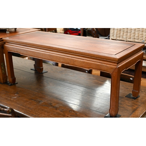 281 - Two traditional Chinese elm hardwood low/coffee tables, one with a frieze drawer, 102 cm x 51 cm x 4... 