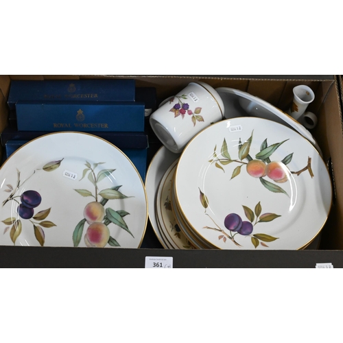 361 - An extensive set of Royal Worcester Evesham tableware, 90 pieces approx (4 boxes)