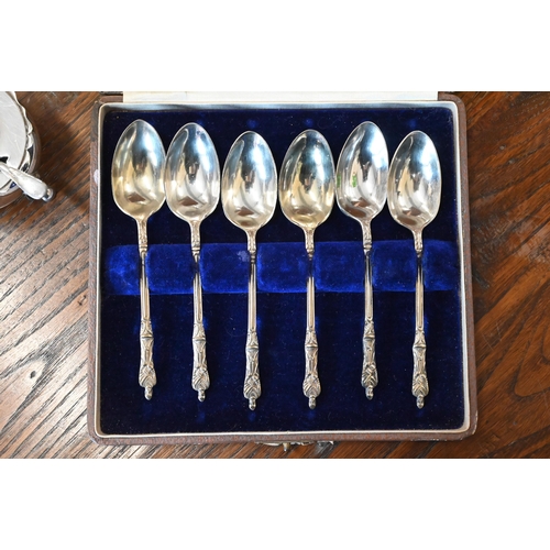 418 - A cased set of six Japanese Sterling cocktail spoons with 'cultural object' finials to/w various Geo... 