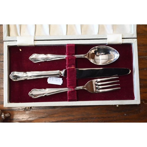 418 - A cased set of six Japanese Sterling cocktail spoons with 'cultural object' finials to/w various Geo... 