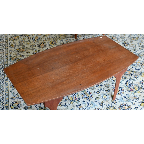 514 - A mid-century Danish design coffee table 107 cm x 60 cm x 43 cm h to/with a mahogany occasional tabl... 