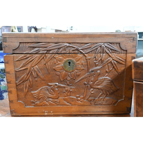 90 - A Regency mahogany sarcophagus tea caddy, fitted twin-compartment interior with glass mixing bowl, b... 