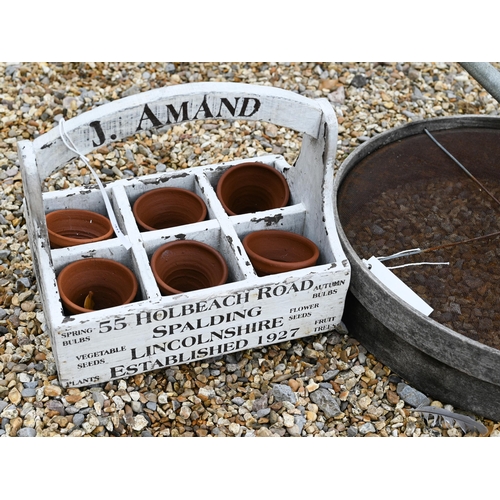 40 - Six small terracotta pots in branded wooden carrying box to/with a galvanised watering can and a gar... 