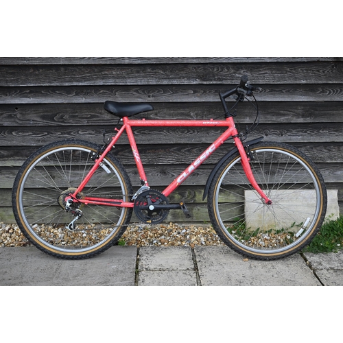 43 - A Scott MX3 gent's hardtail mountain bike to/with an Emmelle Classic M70GS mountain bike, both good/... 