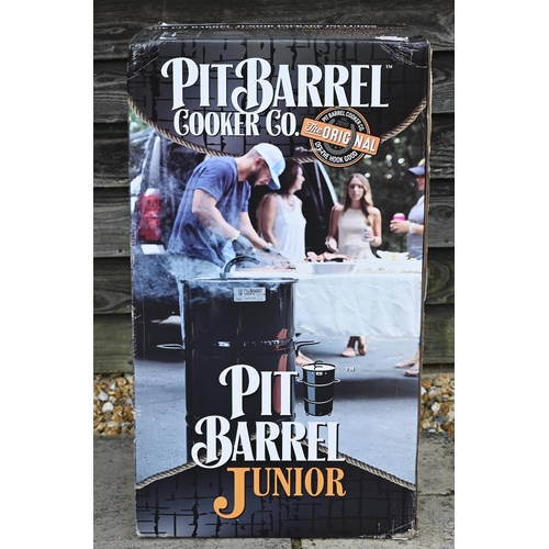 46 - A Pit Barrel Cooking Co., 'Junior' barbeque set, boxed/new