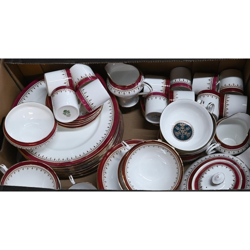 54 - An extensive Aynsley 'Durham' dinner/tea/coffee service (2 boxes)