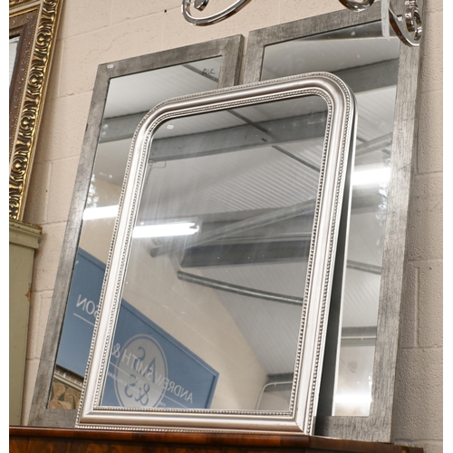 135 - Pair of modern mirrors in plain wooden frames with crackle silver paint finish, 102 x 75, to/w anoth... 