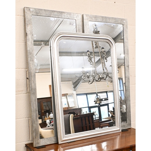 135 - Pair of modern mirrors in plain wooden frames with crackle silver paint finish, 102 x 75, to/w anoth... 