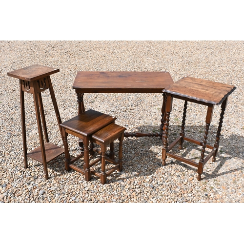 189 - An oak nest of two tables to/w Arts and Crafts oak jardiniere stand, oak side table on barley twist ... 