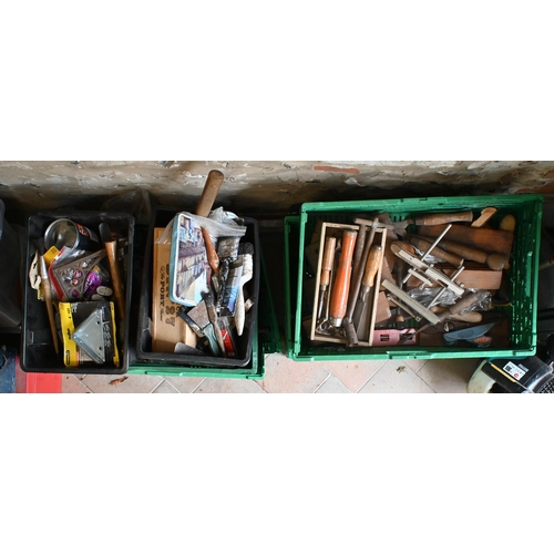 208 - A large assorted quantity of antique and later hand tools etc, incl. planes, moulding planes, chisel... 