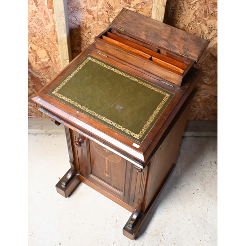 540 - An Edwardian student Davenport desk, with cupboard beneath, on concealed castors, 49 cm x 49 cm x 88... 