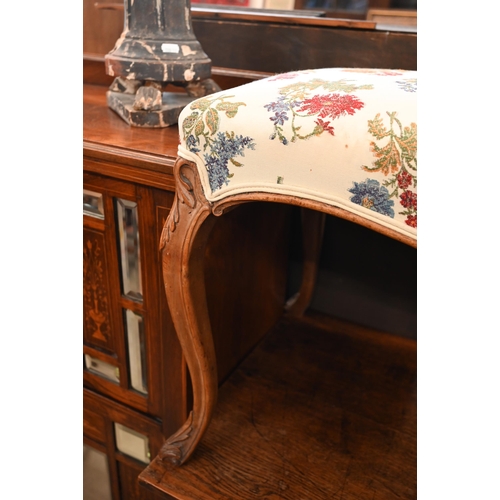 124 - A carved walnut duet stool/window seat with stuff overtop on cabriole supports, 103 cm wide