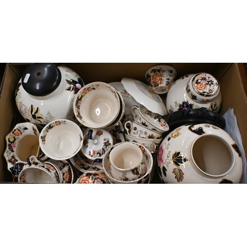 417 - A quantity of Masons 'Mandarin' tableware, 31 pieces etc (box)