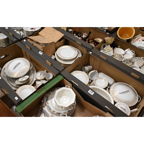 429 - # An extensive Noritake 'Raphael' dinner/coffee service with gilt decoration (little used) (3 boxes)