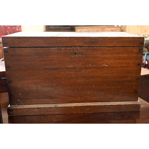 459 - A Georgian mahogany small set of six collector's drawers with brass loop handles, 38 cm wide to/w a ... 