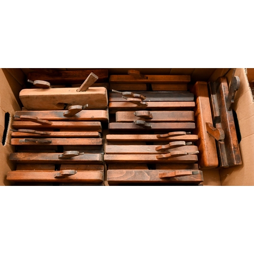 492 - A collection of forty vintage carpenter's moulding planes (2 boxes)