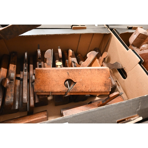 492 - A collection of forty vintage carpenter's moulding planes (2 boxes)