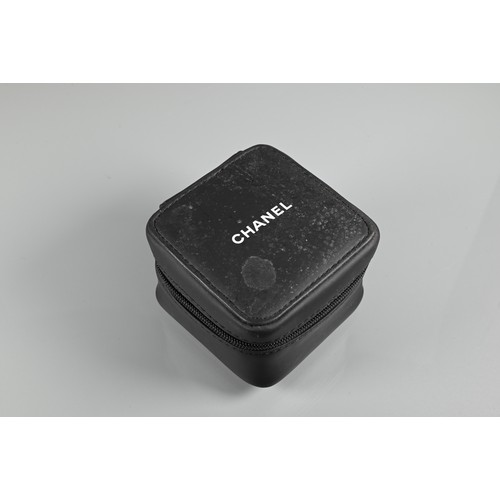 179 - A lady's Chanel premiere bracelet wristwatch, 20 mm case, model H0001-M / GC04575, o/all wrist size ... 