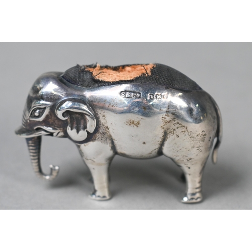 112 - An Edwardian silver 'Elephant' novelty pin cushion, Sydney & Co., Birmingham 1906, 4cm high x 5c... 