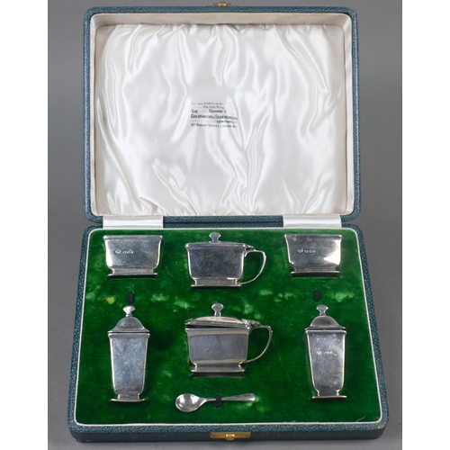 127 - A cased Art Deco silver six-piece condiment set, Goldsmiths & Silversmiths Co Ltd, London 1938, ... 