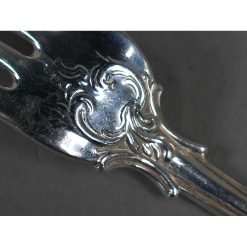 133 - An extensive set of mid-Victorian silver Prince's (or Joan of Arc) pattern flatware, comprising eigh... 