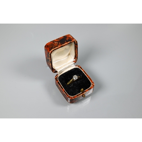 202 - A single stone solitaire diamond ring, the diamond approx 0.513 carats, set 18ct yellow gold, size R
