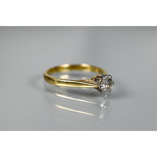 202 - A single stone solitaire diamond ring, the diamond approx 0.513 carats, set 18ct yellow gold, size R