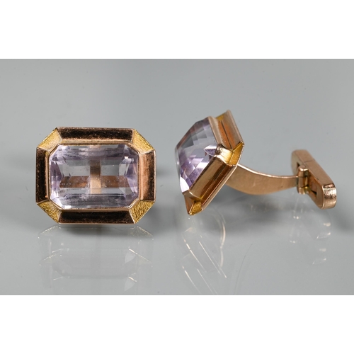 205 - Two pairs of cufflinks, one with Wedgwood jasperware roundels featuring classical vignette, with swi... 