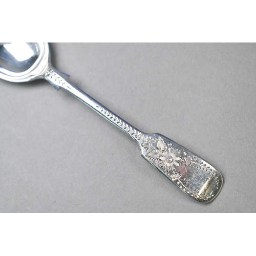 23 - A pair of George IV plain silver sugar tongs, John, Henry & Charles Lias, London 1829, to/w an E... 