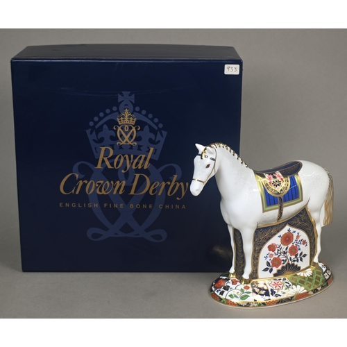 446 - A boxed Royal Crown Derby large paperweight 'Race Horse' limited edition 510/1500, 2005, c/w certifi... 