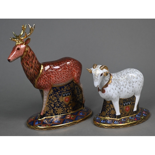 451 - A boxed Royal Crown Derby paperweight, 'The Heraldic Derbyshire Ram' with gold stopper, no. 66/980, ... 