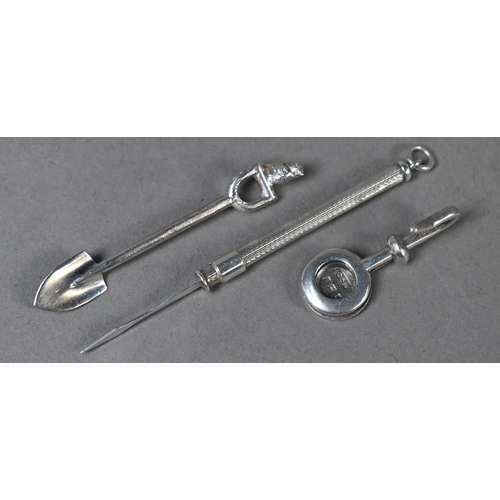 46 - A Regency silver caddy spoon with nail-punch decoration and hollow fiddle handle, John Bettridge, Lo... 