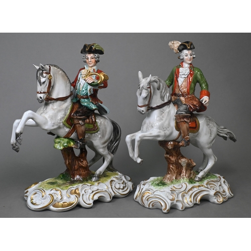 461 - An Unterweissbach (Germany) porcelain set of processional figures, depicting a hawking expedition, w... 