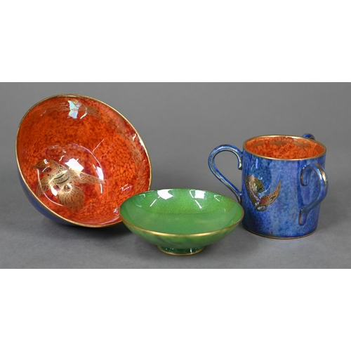 483 - A Wedgwood lustre small bowl and loving cup with mottled blue exteriors and mottled orange interiors... 