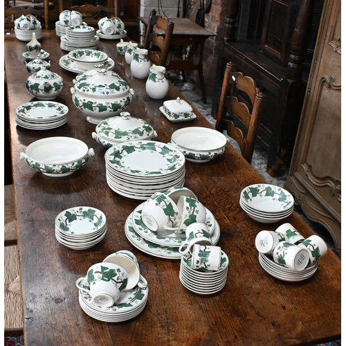 494 - An extensive Wedgwood 'Napoleon's Ivy' dinner/tea service (140 pieces including covers)