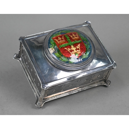 66 - Nelson Dawson (1859-1941) - Guild of Artificers (Co-Founder): an Arts and Crafts silver box, the cov... 