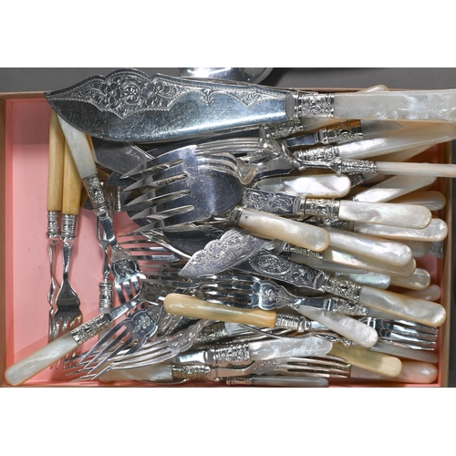 7 - A quantity of epns Kings Pattern flatware & cutlery, to/w other ep cutlery and a cocktail-shaker