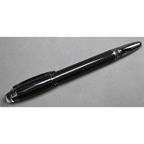 900 - A cased Mont Blanc Starwalker full carbon fineliner pen, with box and paperwork to/w a Mont Blanc Me... 