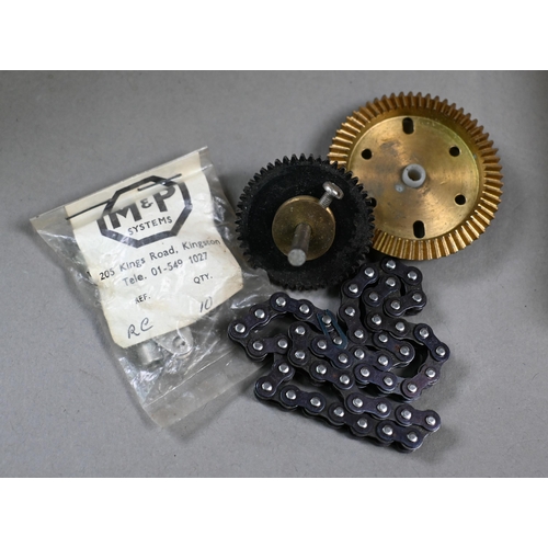 910 - An M&P (Model & Prototype) Systems multi-component model construction kit in fitted box