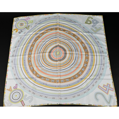 928 - Hermés - Two boxed silk scarves featuring pastel links and pink keys, rolled edges, 87 x 87 c... 