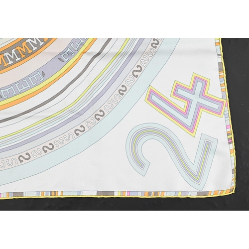 928 - Hermés - Two boxed silk scarves featuring pastel links and pink keys, rolled edges, 87 x 87 c... 