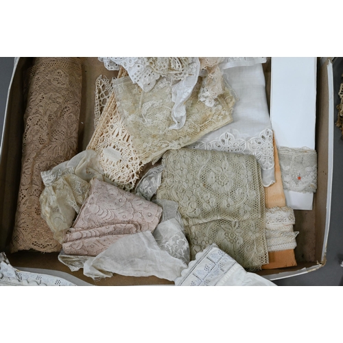 946 - A large collection of antique lace trimmings, edgings, cuffs, collars, sleeves, bodices, doilies etc