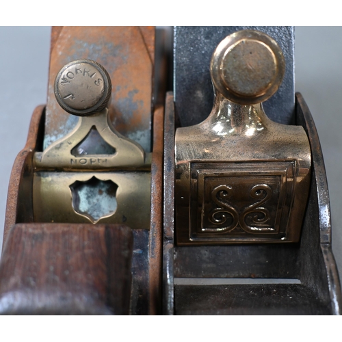 980 - An antique steel and rosewood infill jointer plane with 19 1/2 inch (50 cm) sole, brass adjuster and... 