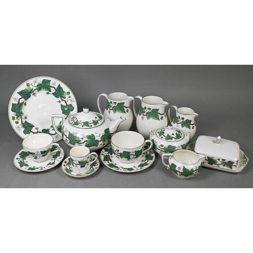 494 - An extensive Wedgwood 'Napoleon's Ivy' dinner/tea service (140 pieces including covers)